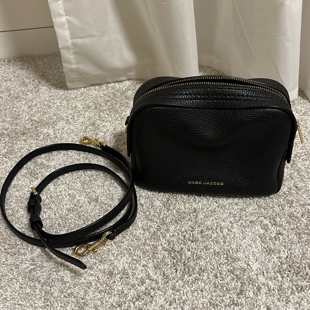 Marc Jacobs Black Pebbled Leather Crossbody Bag with Gold Hardware